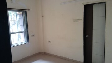 Room in 3 BHK Apartment at Vedant Apartment Goregaon, Goregaon West – for Sale