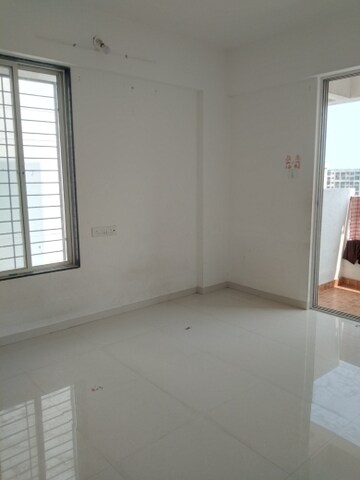 Master Bedroom in 2 BHK Apartment at Rahul East View, Hadapsar – for Sale