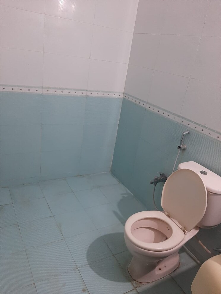 Bathroom, shiv-darshan-wakad 2 Bedroom 663 Sq.Ft. Apartment In Wakad Pune 7778458