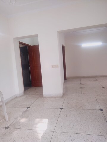Room in 3 BHK Apartment at Cosmos Express 99, Sector 99 – for Sale