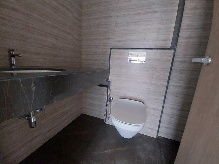 Bathroom, lodha-vista 4 Bedroom 1229 Sq.Ft. Apartment In Lower Parel Mumbai 7778699