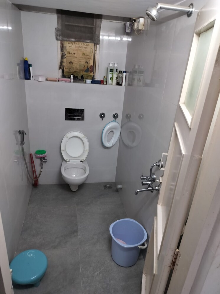 Master Bedroom, amit-tata-employees-chs 2 Bedroom 900 Sq.Ft. Apartment In Prabhadevi Mumbai 7778876