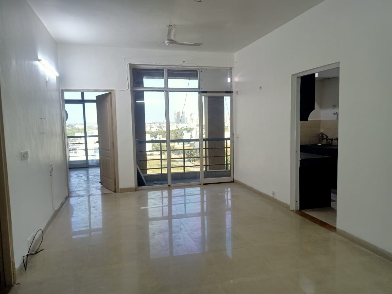 2 BHK Apartment For Sale in Ansal Sushant Golf city