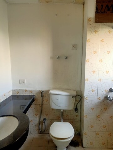 Bathroom in 2 BHK Apartment at Ansal Sushant Golf city, Sushant Golf City – for Sale