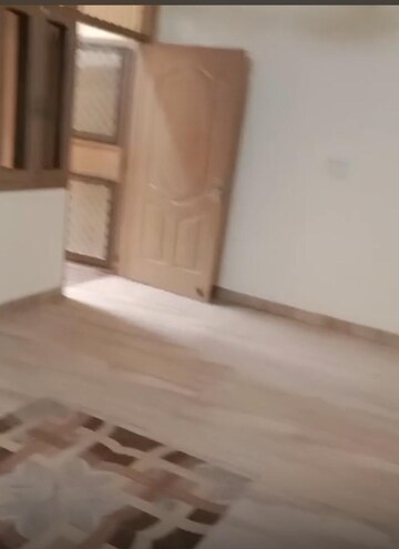 Room in 3 BHK Builder Floor at Vasundhara Sector 2b – for Rent