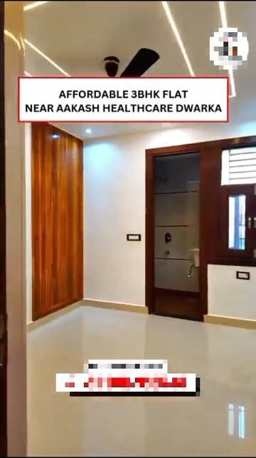Room in 3 BHK Builder Floor at Dwarka Mor – for Sale