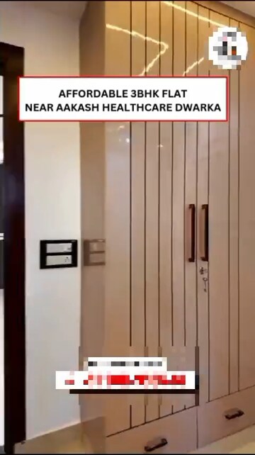 Building Lobby in 3 BHK Builder Floor at Dwarka Mor – for Sale