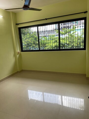 Room in 2 BHK Apartment at Siddharth Nagar CHS Goregaon, Goregaon West – for Sale