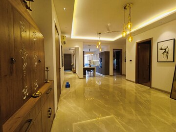 Room in 3 BHK Builder Floor at SS Mayfield Gardens, Sector 51 – for Sale