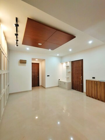 Room in 3 BHK Builder Floor at Ansal Versalia Avante, Sector 67a – for Sale