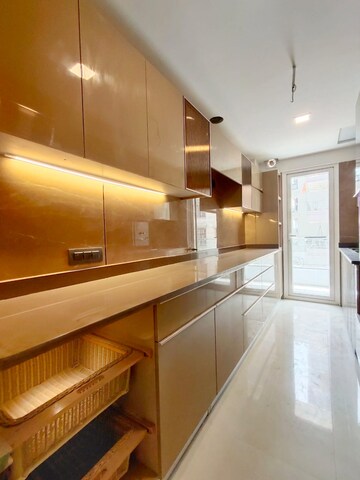 Kitchen in 3 BHK Builder Floor at Ansal Versalia Avante, Sector 67a – for Sale
