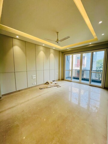 Room in 4 BHK Builder Floor at Sushant Lok 3, Sector 57 – for Sale
