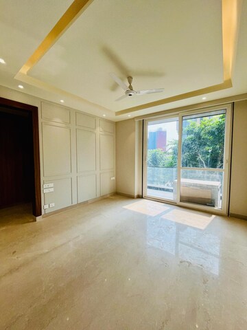 Room in 4 BHK Builder Floor at Sushant Lok 3, Sector 57 – for Sale