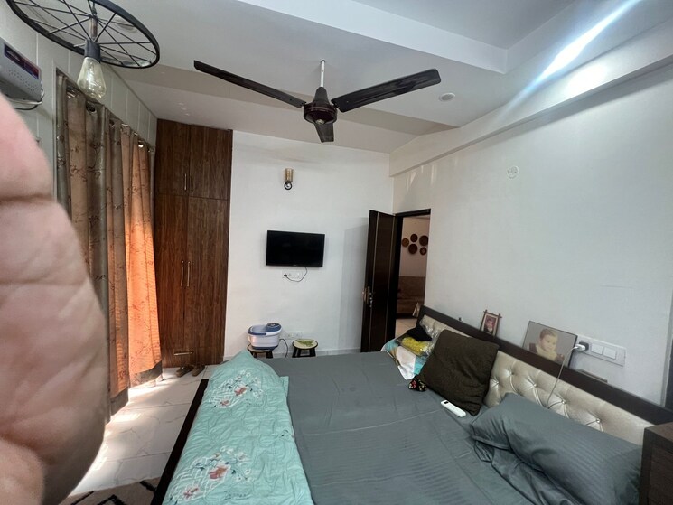 Bedroom, peer mucchalla 3 Bedroom 1080 Sq.Ft. Apartment In Peer Mucchalla Zirakpur 7779174