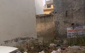 Plot For Sale in Rk Puram