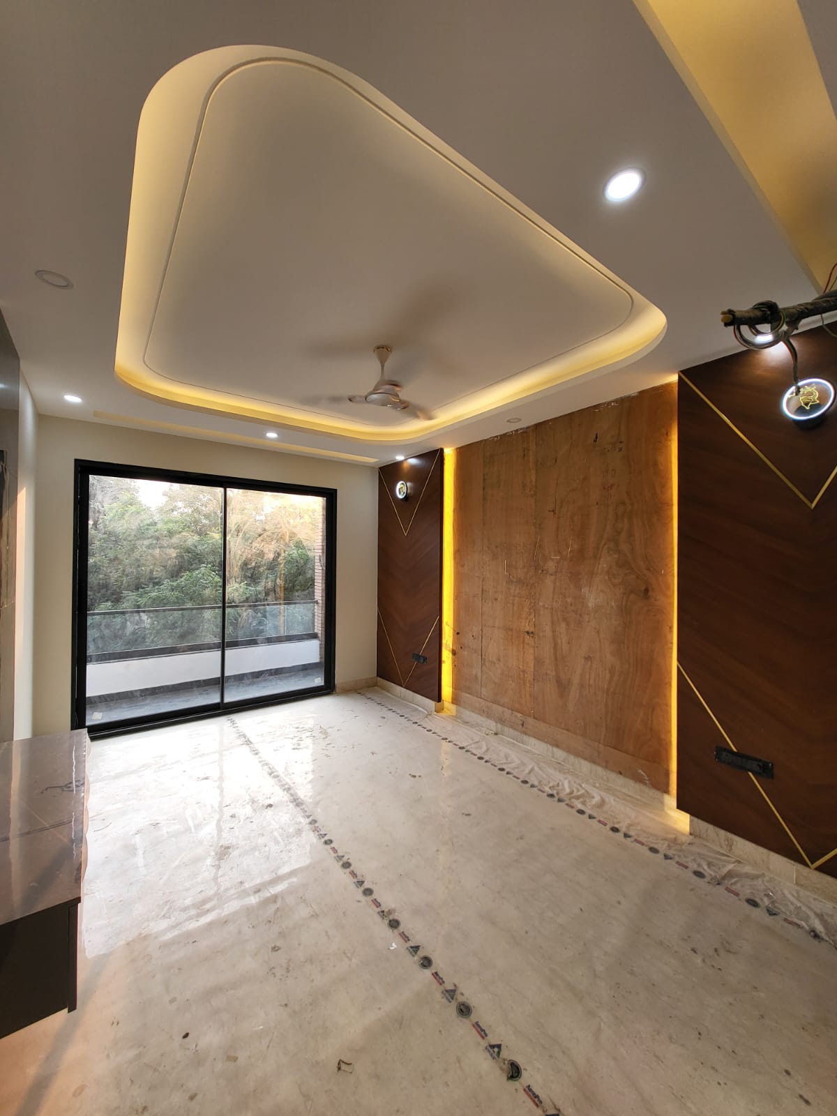 4 BHK + Servant Room,Extra Room Builder Floor For Sale in Sushant Lok 3