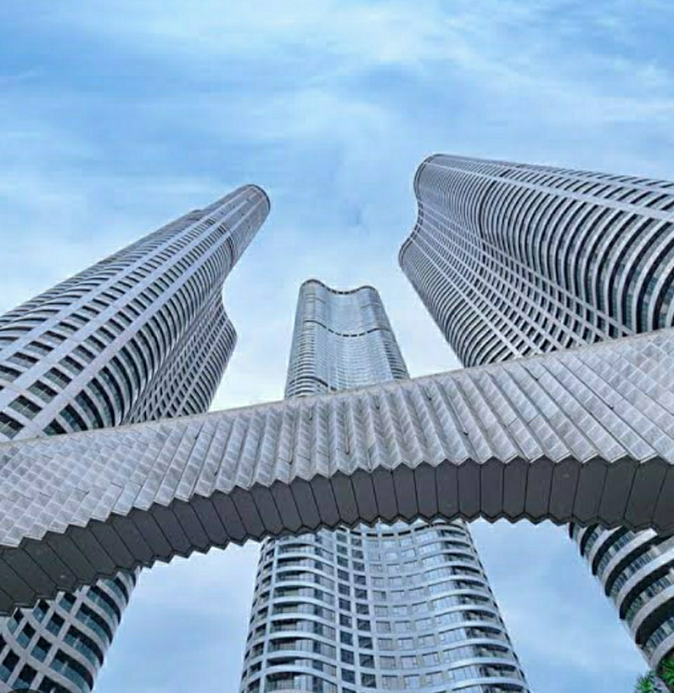 3 BHK 1722 Sq.Ft. Apartment in Lodha The World Towers World One Tier 2