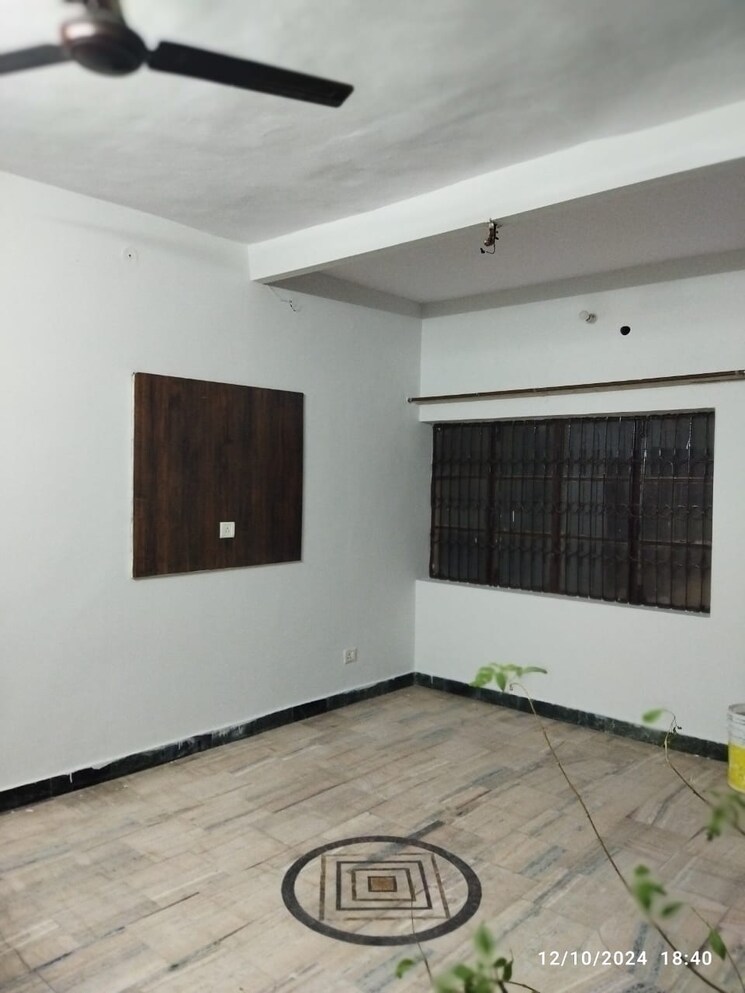Room, mapsko-krishna-apra-sapphire 3 Bedroom 1890 Sq.Ft. Apartment In Vaibhav Khand Ghaziabad 7779310