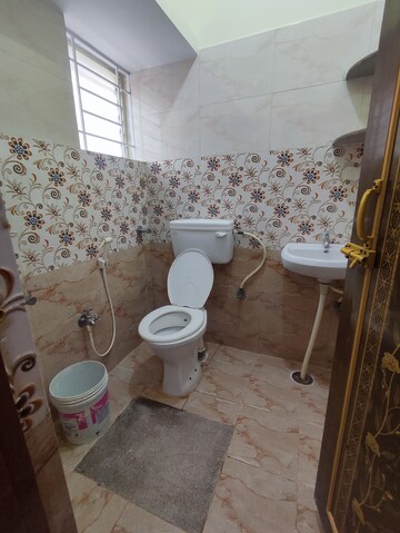Bathroom in 2 BHK Builder Floor at Btm Layout Stage 2 – for Rent