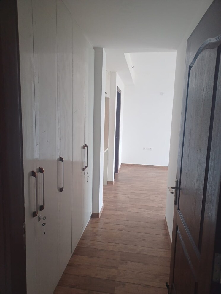 undefined, omaxe-royal-residency-faridabad 3 Bedroom 946 Sq.Ft. Apartment In Sector 79 Faridabad 7779353