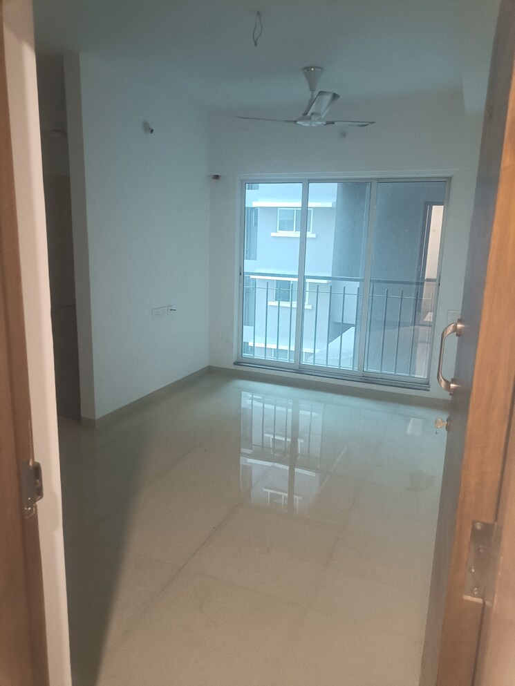 Room, dimple-19-north 1 Bedroom 330 Sq.Ft. Apartment In Kandivali West Mumbai 7779445