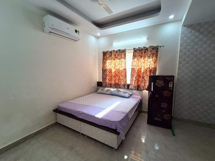 Bedroom, malibu-shopping-arcade 1 RK 300 Sq.Ft. Apartment In Sector 47 Gurgaon 7779506