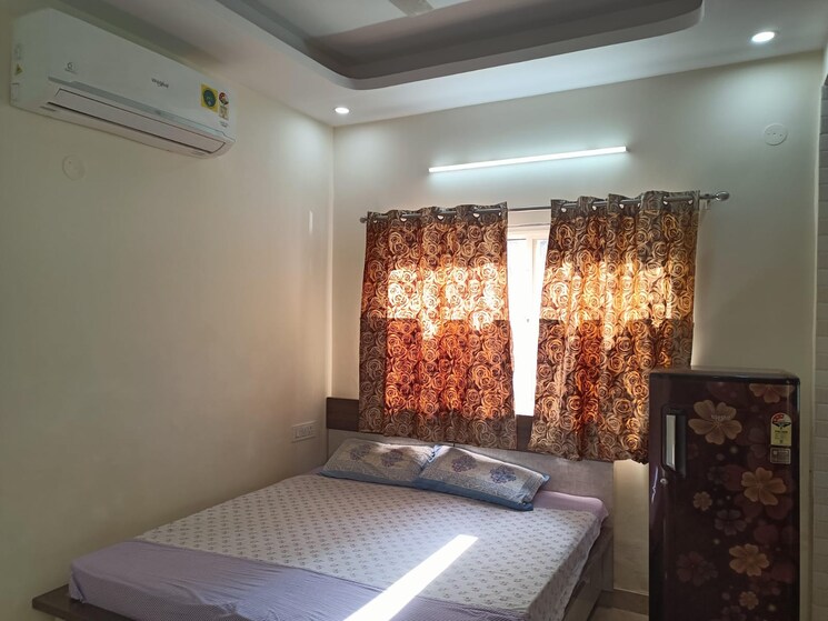 Bedroom, malibu-shopping-arcade 1 RK 300 Sq.Ft. Apartment In Sector 47 Gurgaon 7779506