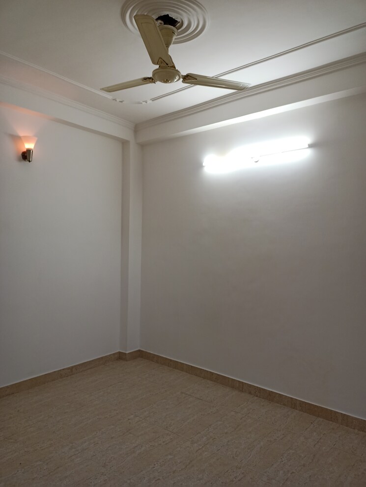 Room, chattarpur 3 Bedroom 1200 Sq.Ft. Builder Floor In Chattarpur Delhi 7779511