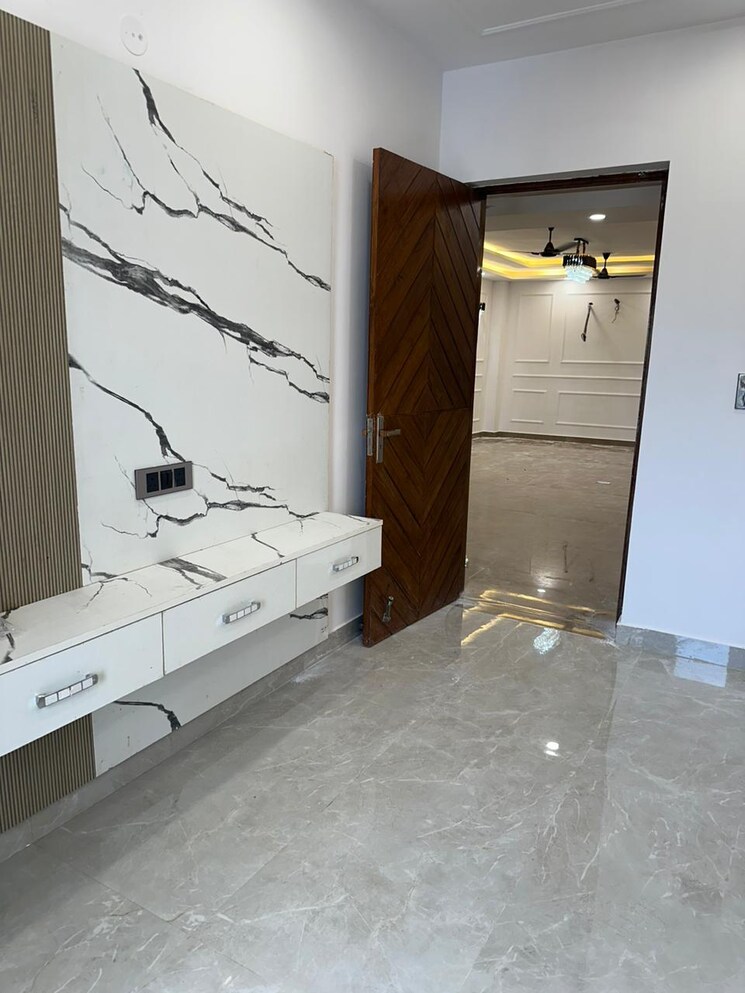 Balcony, rps-palm-drive 2 Bedroom 125 Sq.Ft. Builder Floor In Sector 88 Faridabad 7779558