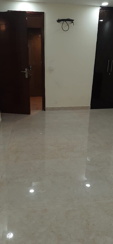 Room in 3 BHK Builder Floor at Shanti Kunj – for Sale