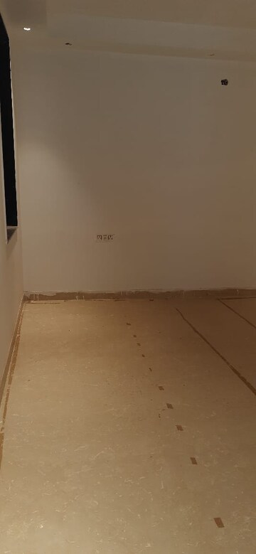 Room in 3 BHK Builder Floor at Shanti Kunj – for Sale