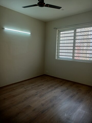 Room in 3.5 BHK Apartment at The 3C Lotus Panache, Sector 110 – for Rent