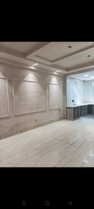 Building Lobby in 3 BHK Builder Floor at Shakti Khand iv – for Sale