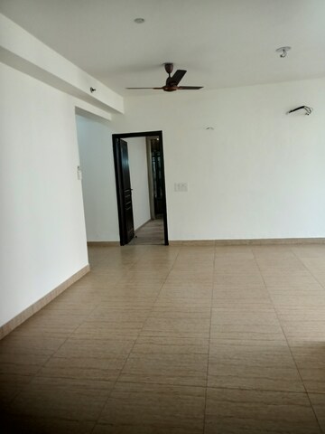 Room in 3.5 BHK Apartment at 3C Lotus Panache, Sector 110 – for Rent