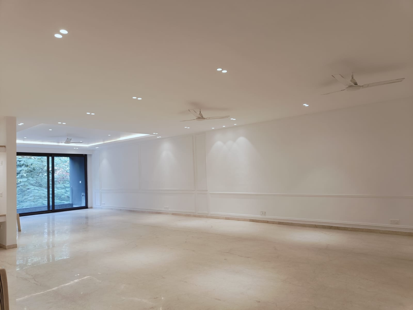 4 BHK + Pooja Room,Servant Room,Study Room Builder Floor For Sale in DLF City Phase V