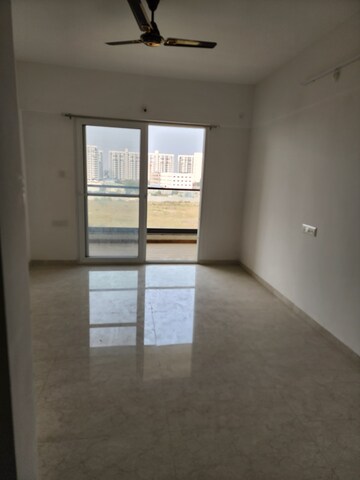 Room in 2 BHK Apartment at Gagan Avencia, Kharadi – for Rent