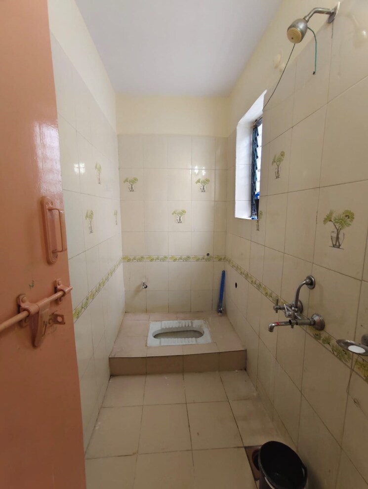 Bathroom, surekha-apartments 1 Bedroom 1000 Sq.Ft. Apartment In Kharadi Pune 7779872