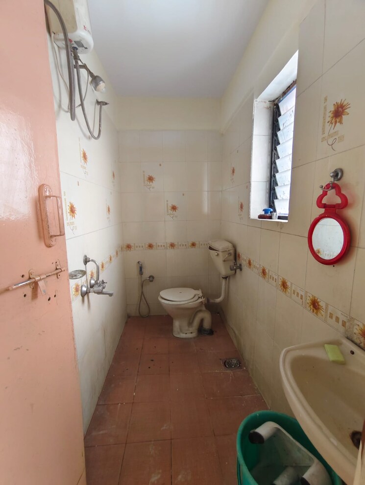 Bathroom, surekha-apartments 1 Bedroom 1000 Sq.Ft. Apartment In Kharadi Pune 7779872