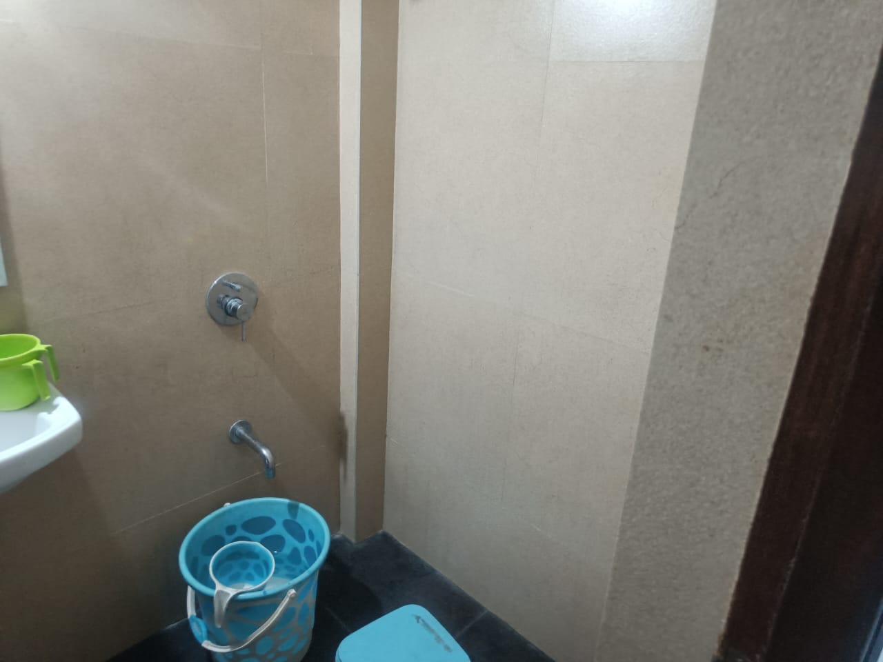 3 BHK Apartment For Sale in Raunak Glory