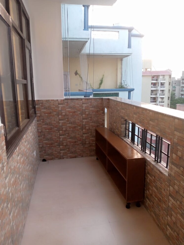 Kitchen, the-arihant-cghs 3 Bedroom 1800 Sq.Ft. Apartment In Sector 56 Gurgaon 7779988