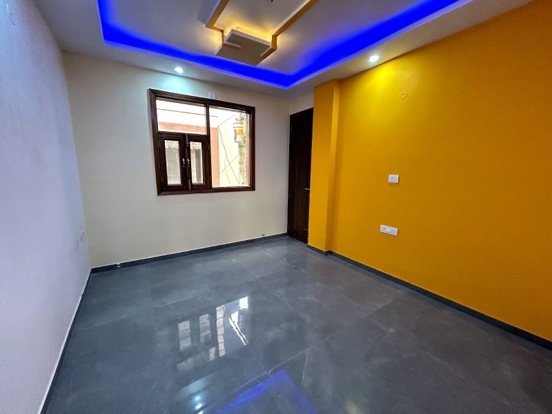 2 BHK + Pooja Room Builder Floor For Sale in Ultra Luxury Apartment 