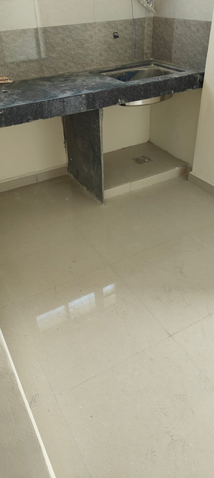 Room, om-plaza-hinjewadi 1 Bedroom 450 Sq.Ft. Apartment In Hinjewadi Pune 7780391