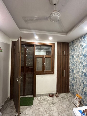 Room in 2 BHK Builder Floor at Uttam Nagar – for Rent