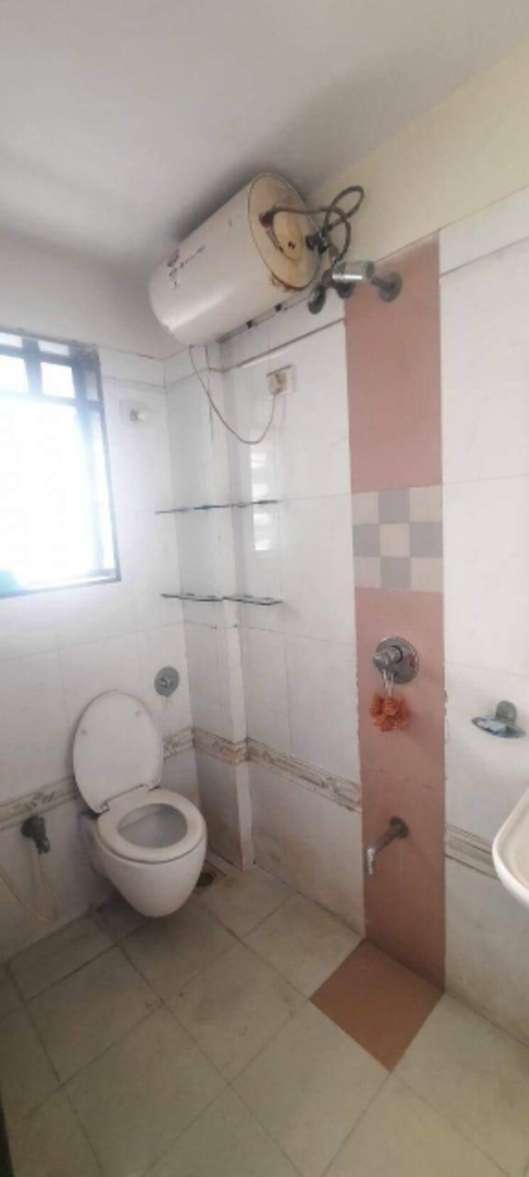 Bathroom, chembur-heights 3 Bedroom 1011 Sq.Ft. Apartment In Chembur Mumbai 7780272