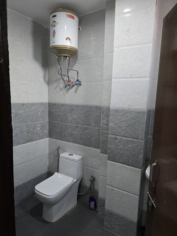 Bathroom in 1 BHK Builder Floor at Dlf Phase I – for Rent