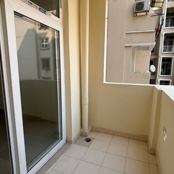 Balcony in 3.5 BHK Apartment at Amrapali Silicon City, Sector 76 – for Sale