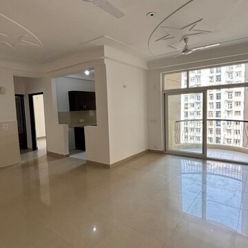 Room in 3.5 BHK Apartment at Amrapali Silicon City, Sector 76 – for Sale