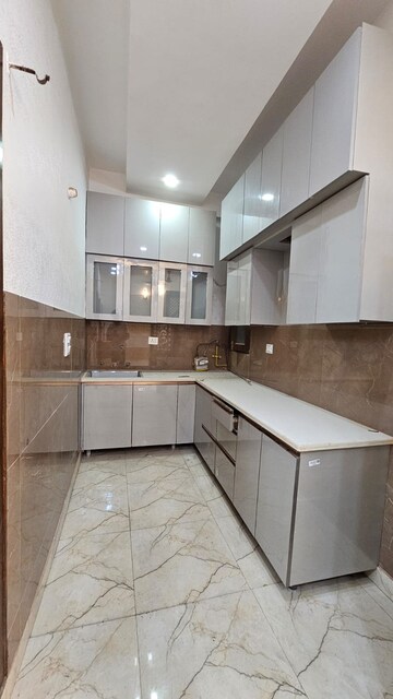 Kitchen in 3 BHK Builder Floor at Vasundhara Sector 5 – for Sale