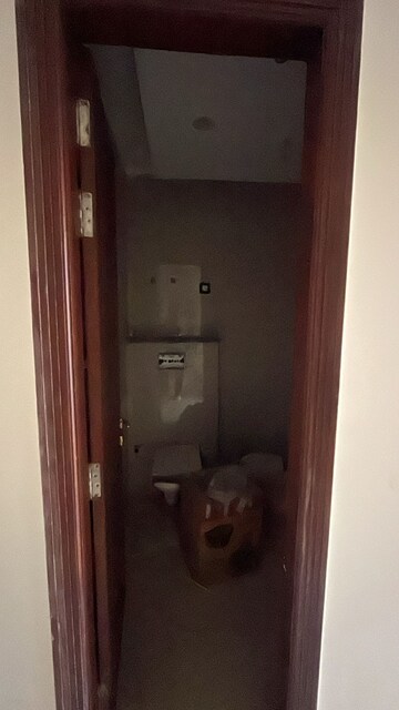 Furnished Amenities in 3 BHK Builder Floor at Sector 84 – for Sale