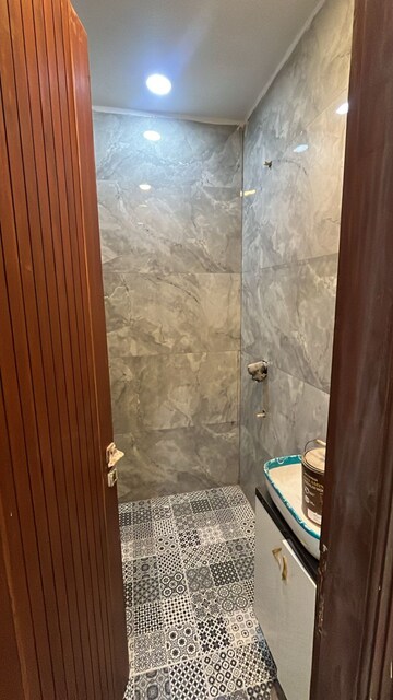 Bathroom in 3 BHK Builder Floor at Sector 84 – for Sale